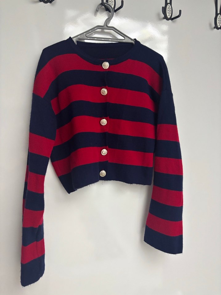 Kadın Renkli Çizgili Düğmeli Hırka - Görsel 2