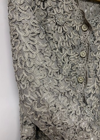 Gri Dantel İşlemeli Uzun Kollu ceket gömlek - Görsel 4