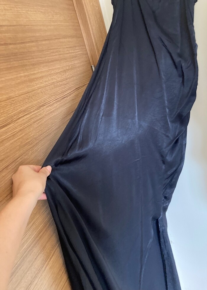 Ambar saten elbise - Görsel 5