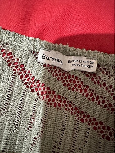 m Beden Bershka ust