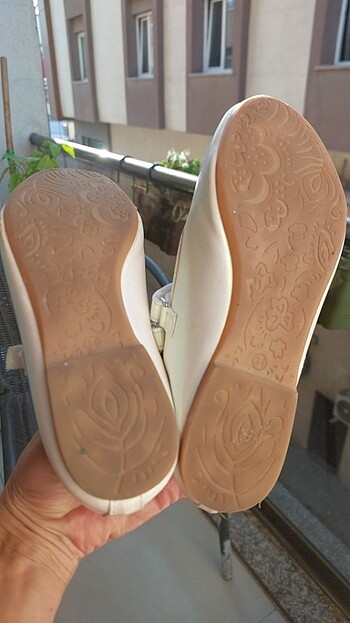 LC Waikiki Babet kiz çocuk 34 numara