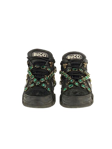 40 Beden Gucci Spor Ayakkabı %70 İndirimli.