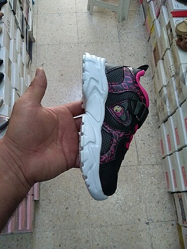 28 Beden Çocuk spor ayakkabı siyah pembe