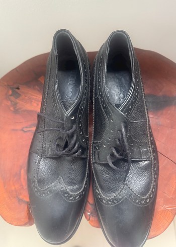 Derimod Siyah Deri Sneaker Sehir Stiline Siklik