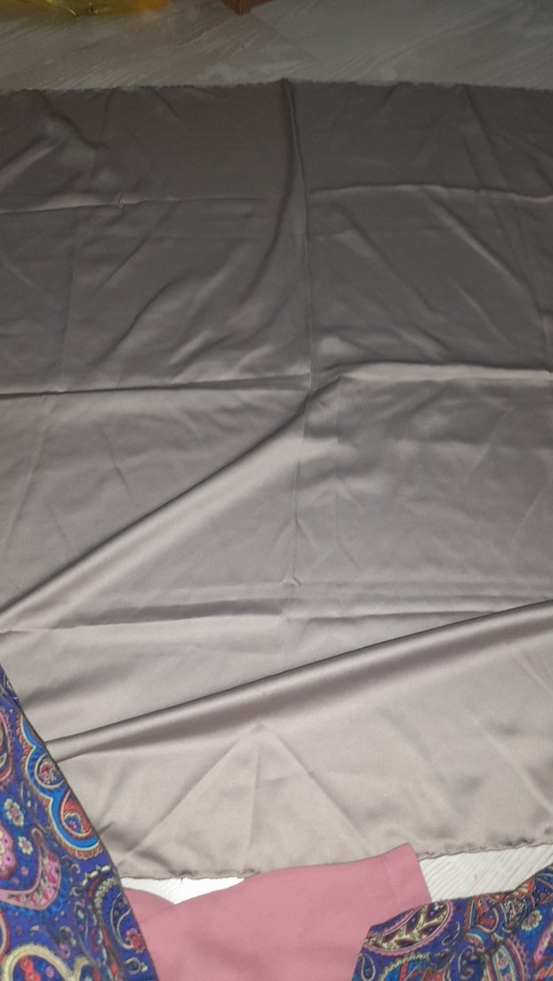 Bej Kadın Drapeli Minimalist eşarp gümüş yakın rengi - Görsel 4