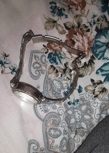 Bayan saat pili bitmiş - Görsel 15