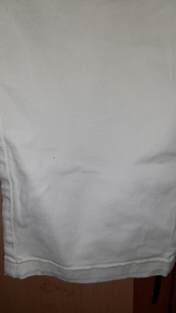 40 Beden beyaz Renk Kapri pantolon 