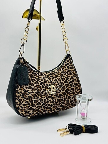 Coach COACH SHOULDER BIG BAG