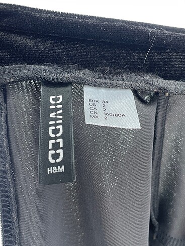 34 Beden siyah Renk H&M Kısa Elbise %70 İndirimli.