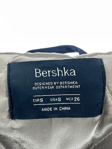 s Beden lacivert Renk Bershka Hırka %70 İndirimli.