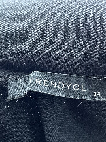 34 Beden siyah Renk Trendyol & Milla Mini Etek %70 İndirimli.