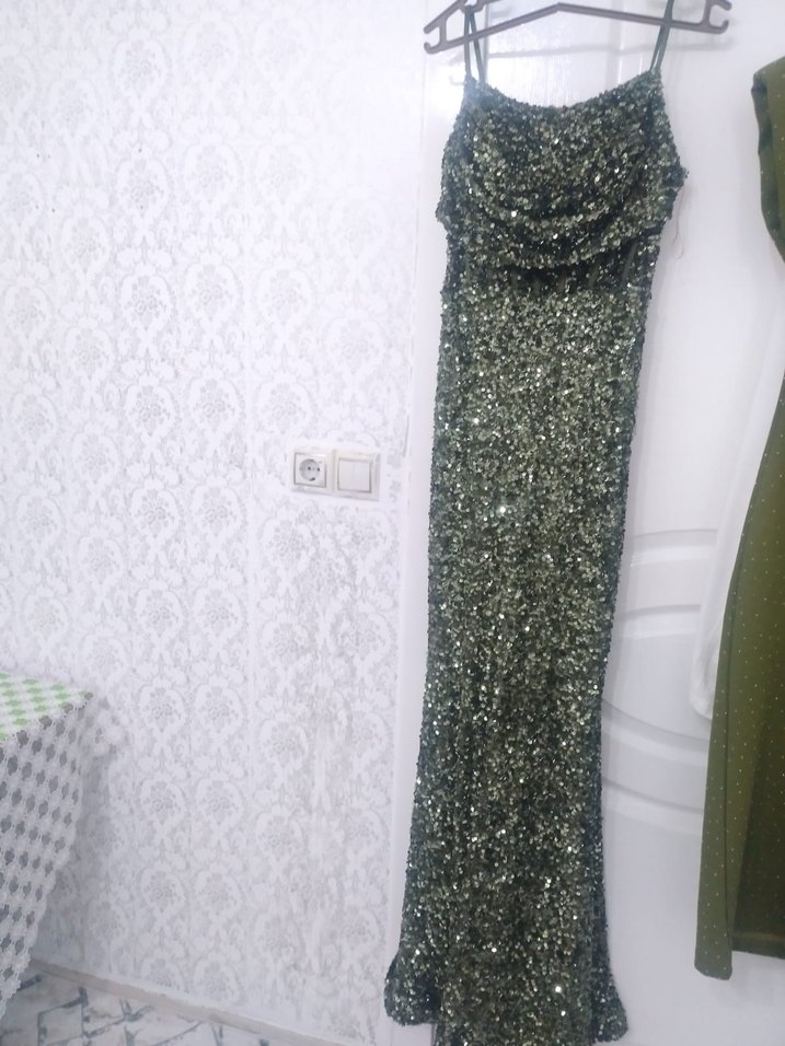 Parlak Yeşil Uzun Abiye Elbise - Görsel 2