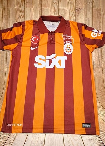 100. Yıl forması Galatasaray