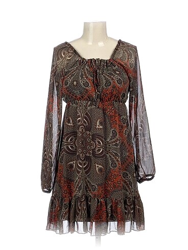 PreLoved Kısa Elbise %70 İndirimli.