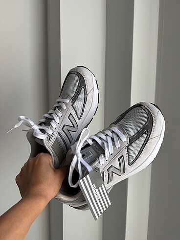 New Balance 990 V5 Grey