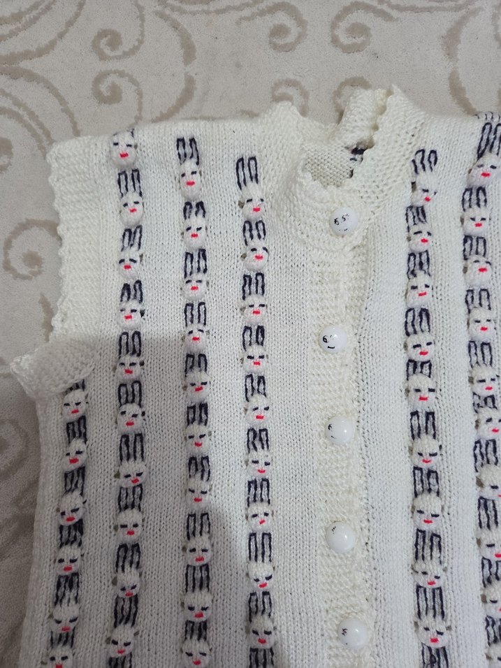Nakışlı Beyaz Kız Çocuk Kolsuz Hırka,örgü hırka - Görsel 4