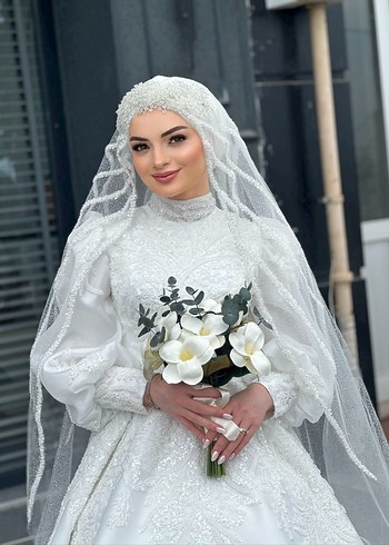 Uzun Kollu, Yüksek Yakalı Beyaz Prenses Gelinlik