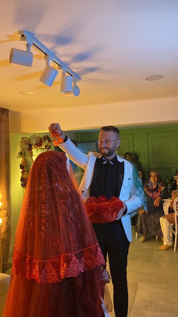 Beyaz Smokin - Görsel 2