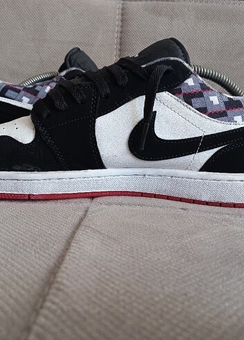 Air Jordan 1 Low