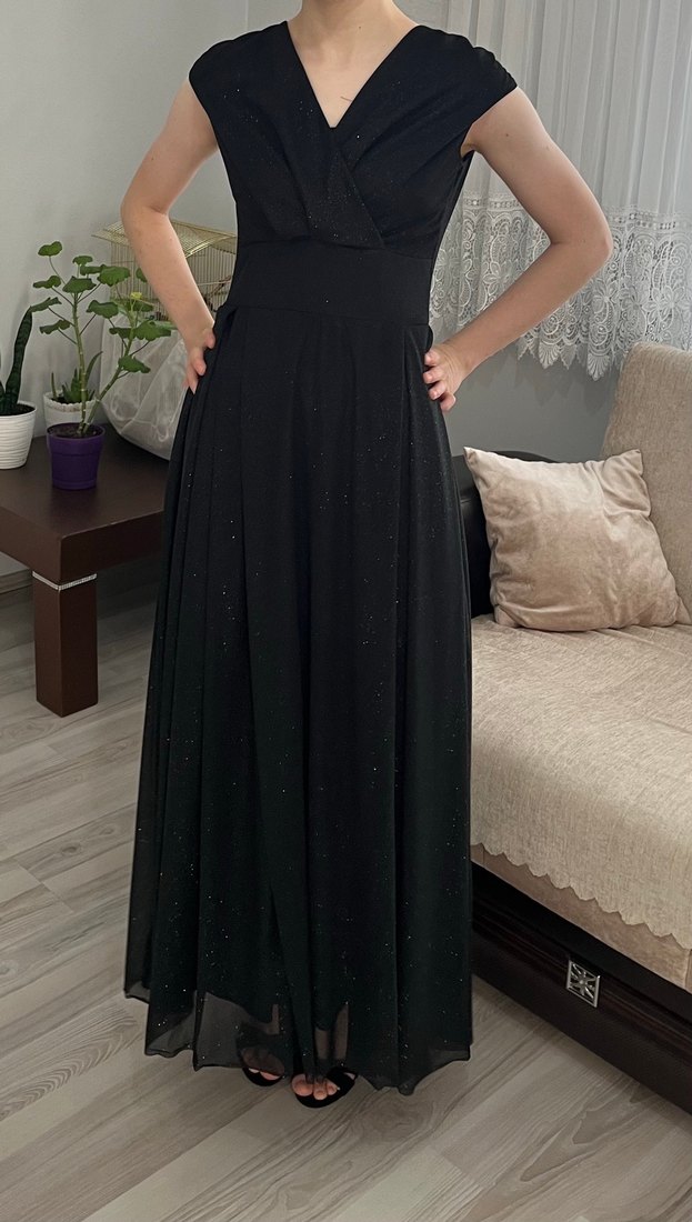 Uzun Siyah Drapeli V Yaka elbise - Görsel 2