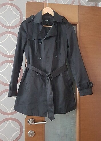 SİYAH TRENCHCOAT