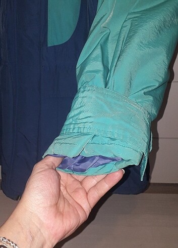 l Beden Adidas anarak,kayak montu olarakta kullanilabilir....isteğe bağl
