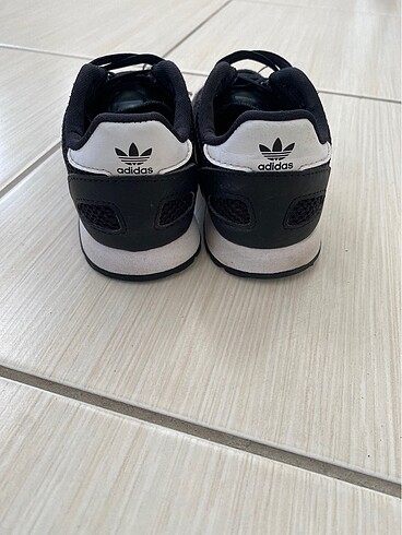 25 Beden Adidas ayakkabı