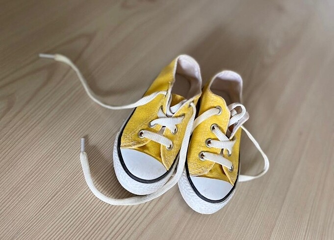 Bebek converse