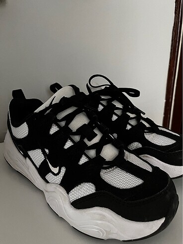 nike tech hera