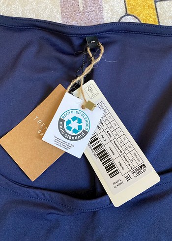 Lacivert U Yakalı Crop Tişört - Görsel 6