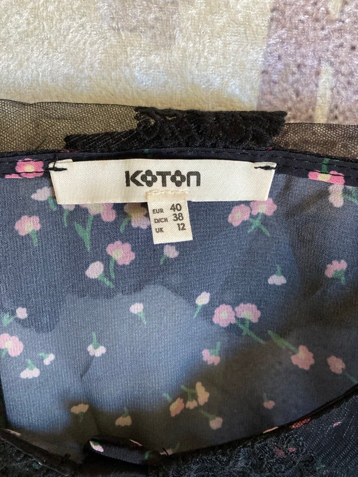 Koton siyah çiçekli tül gömlek - Görsel 3