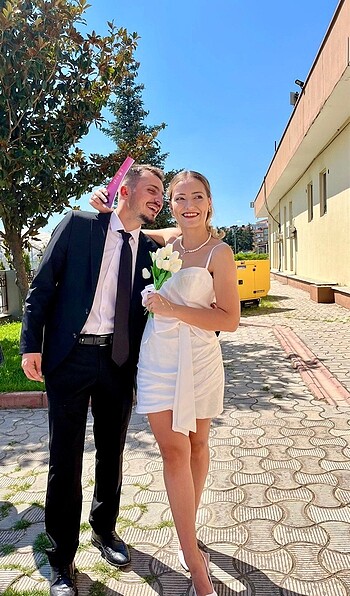 Beyaz kısa elbise