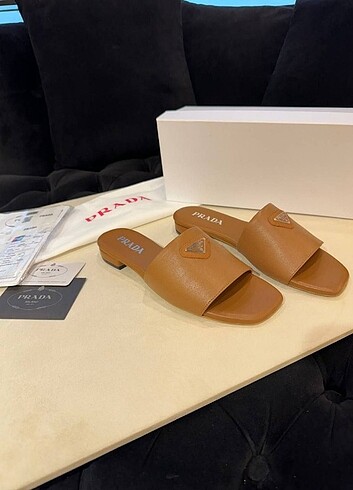 36 Beden ?Prada Slippers Leather 