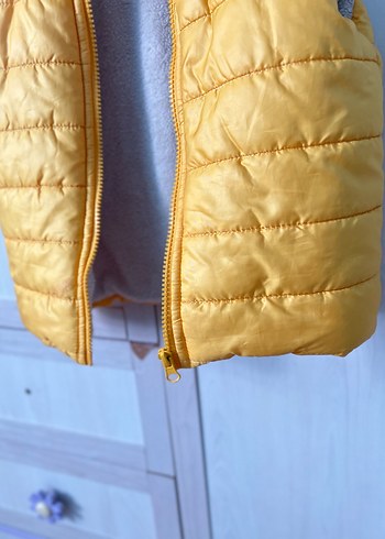 Sarı Erkek Çocuk Kapitone Yelek - Görsel 3