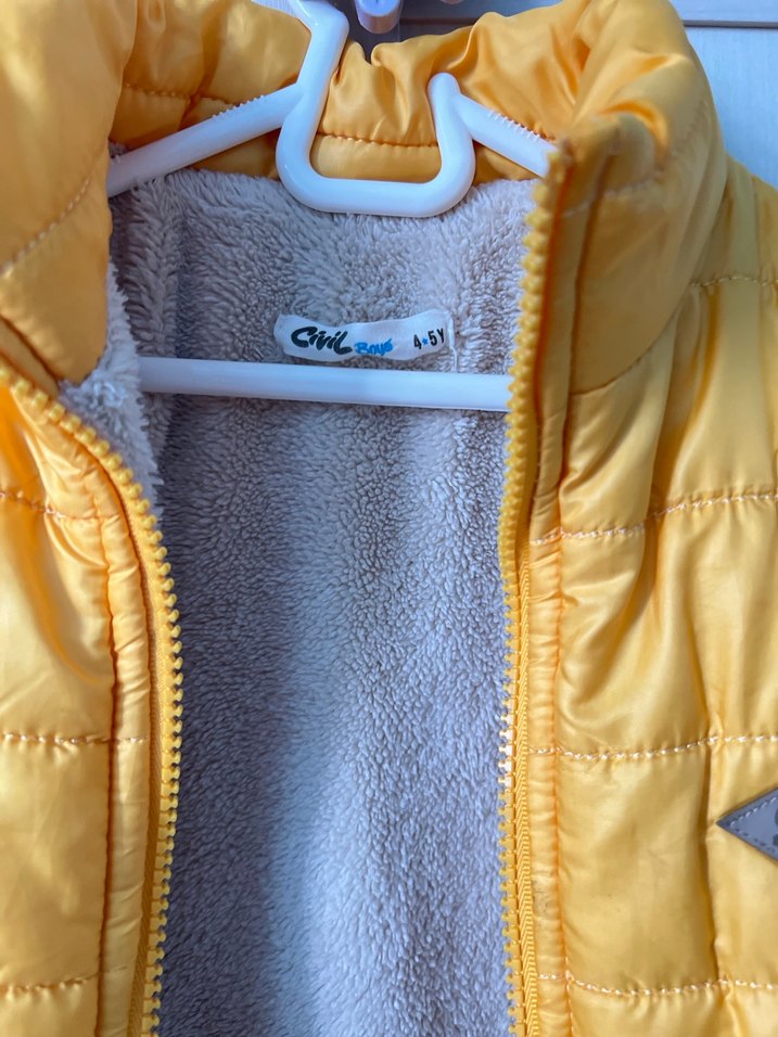 Sarı Erkek Çocuk Kapitone Yelek - Görsel 2