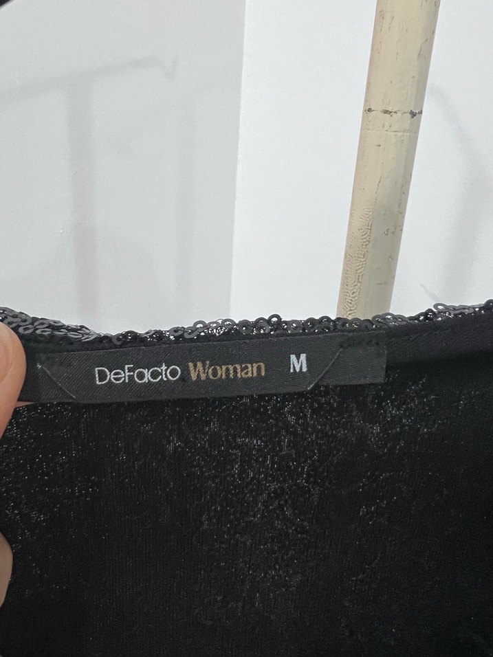 Siyah Uzun Kollu Yılan Desenli Gece Elbisesi - Görsel 4