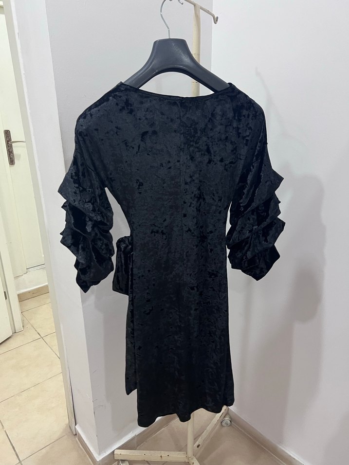 Drapeli Siyah Uzun Kollu Gotik Elbise - Görsel 4