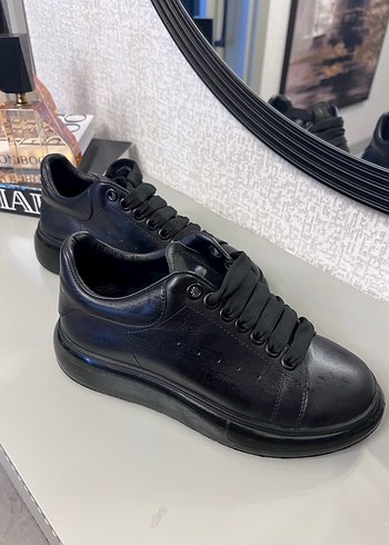 Alexander McQueen 38