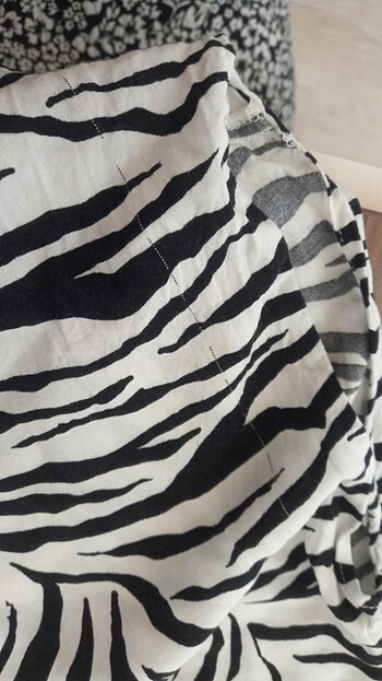 46 Beden beyaz Renk Zebra desen bluz