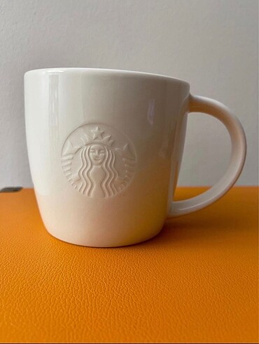 Starbucks fincan. G