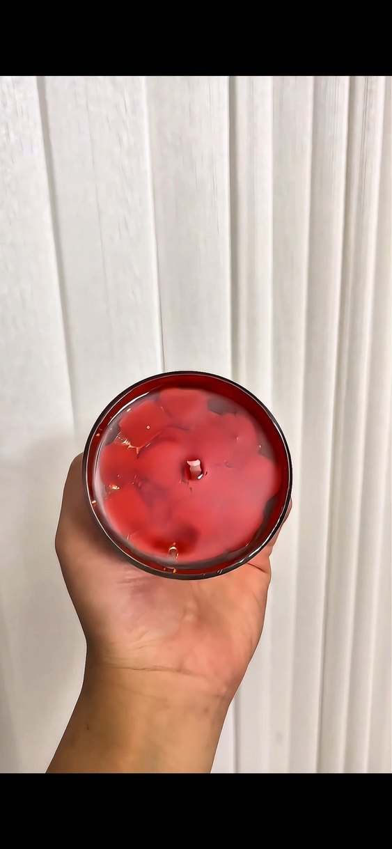 Kırmızı Kalp Figürlü Mum - Görsel 2