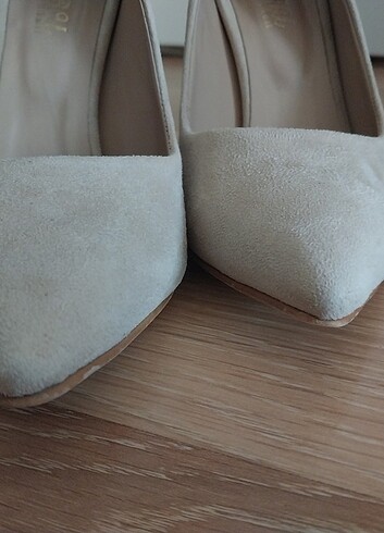 39 Beden Stiletto