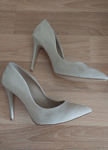 39 Beden ten rengi Renk Stiletto