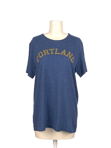 PreLoved T-shirt %70 İndirimli.