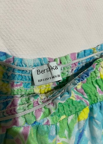 Bershka Bohem Renkli Piliseli Mini Şort