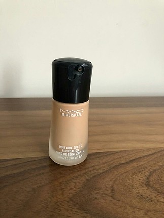 MAC Mineralize Fondoten NW18
