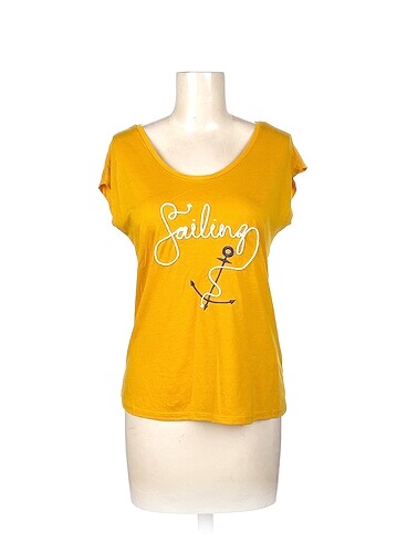 Koton T-shirt %70 İndirimli.