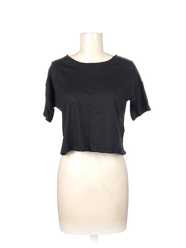 PreLoved T-shirt %70 İndirimli.