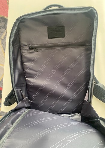 Siyah Minimalist Erkek Sırt Çantası - Görsel 2