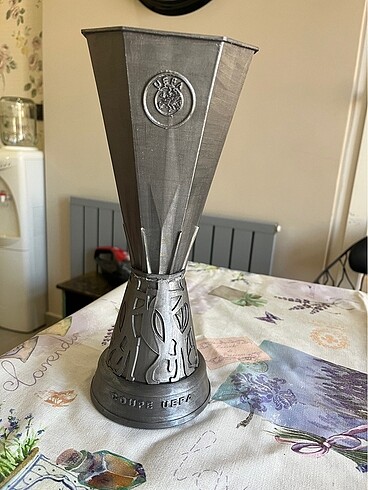 Beden UEFA KUPASI 33 cm